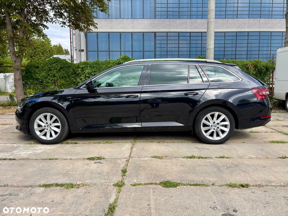 Skoda Superb 2.0 TDI Style DSG - 2