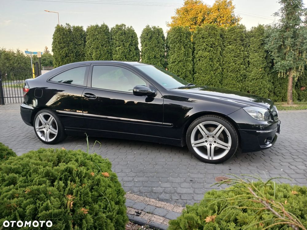 Mercedes-Benz CLC - 13