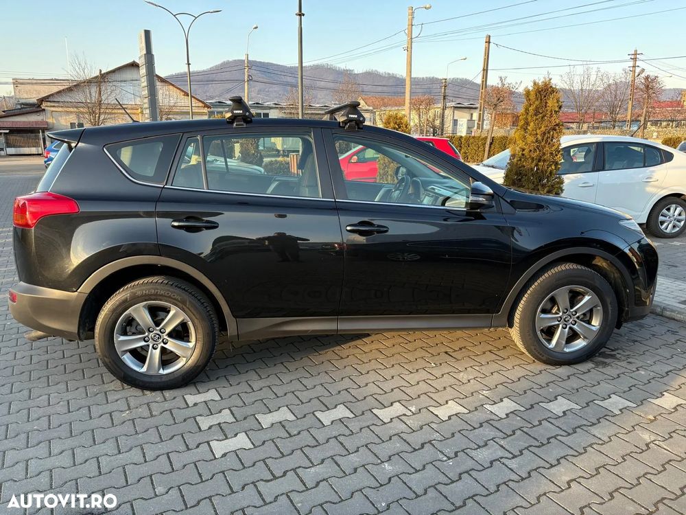 Toyota RAV4 2.0 D-4D 2WD Comfort - 4