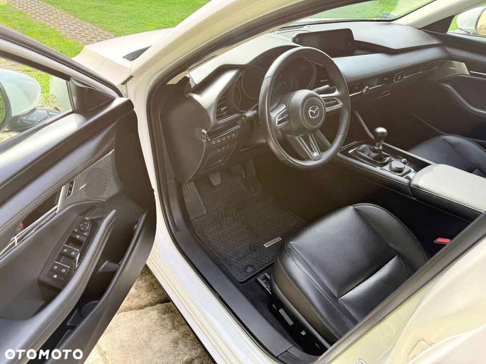 Mazda 3 - 16