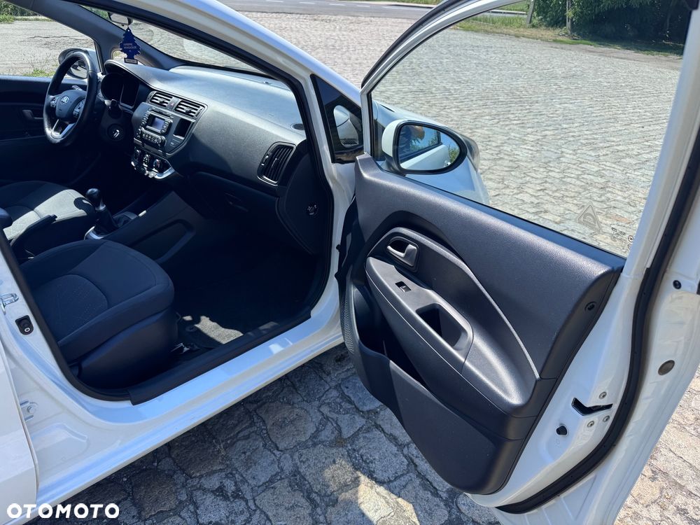 Kia Rio 1.2 Attract - 15