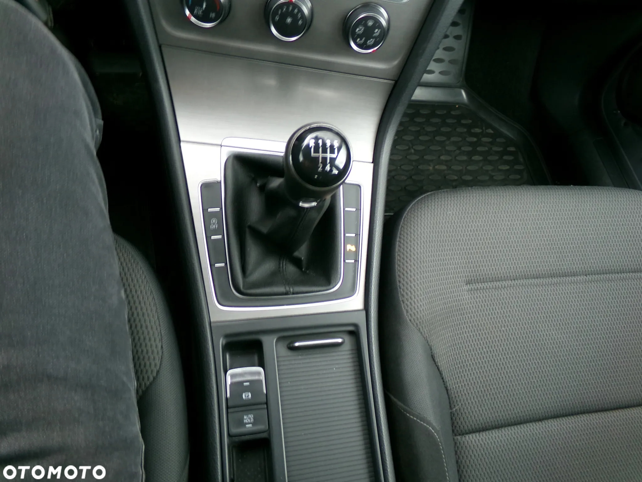 Volkswagen Golf - 13