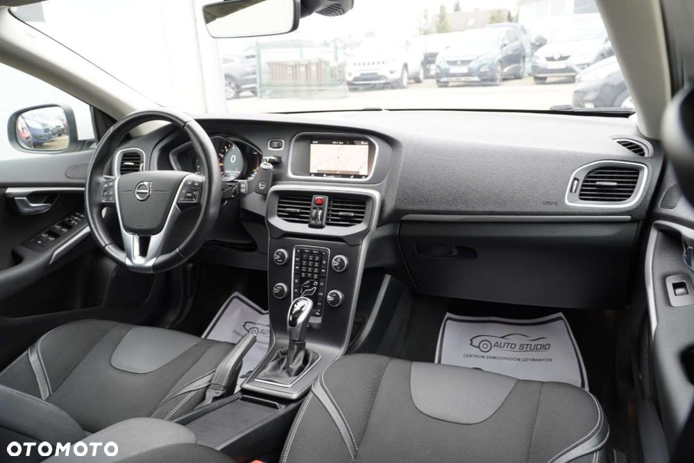 Volvo V40 T2 Geartronic Momentum - 9