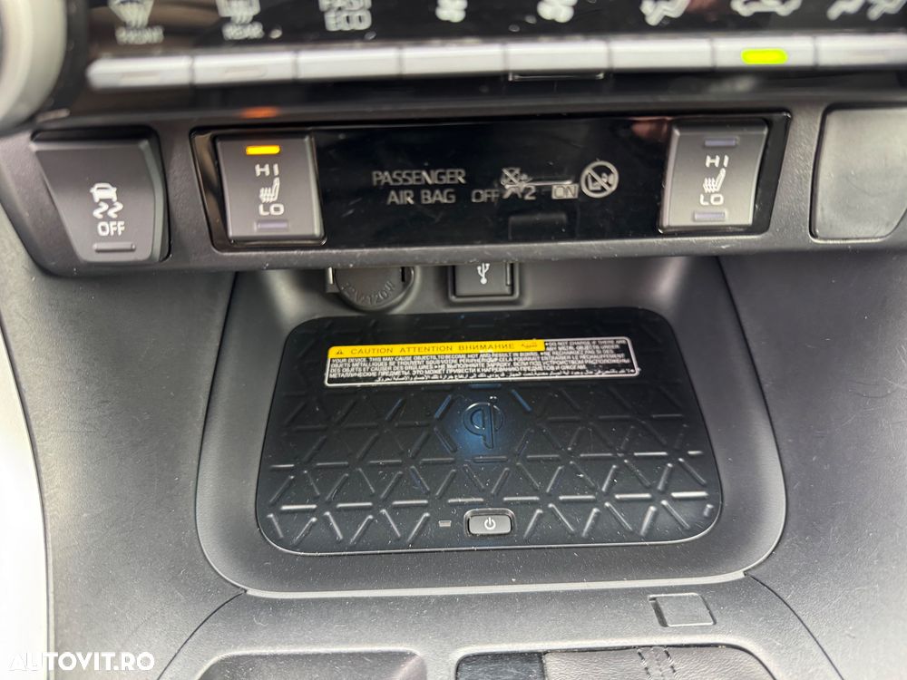 Toyota RAV4 2.5 VVT-iE 4x4 Luxury Plus - 9