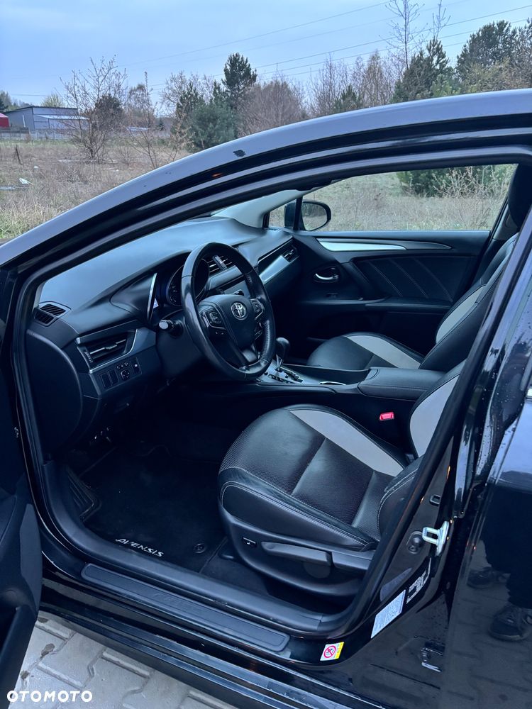 Toyota Avensis 2.0 Premium MS - 10