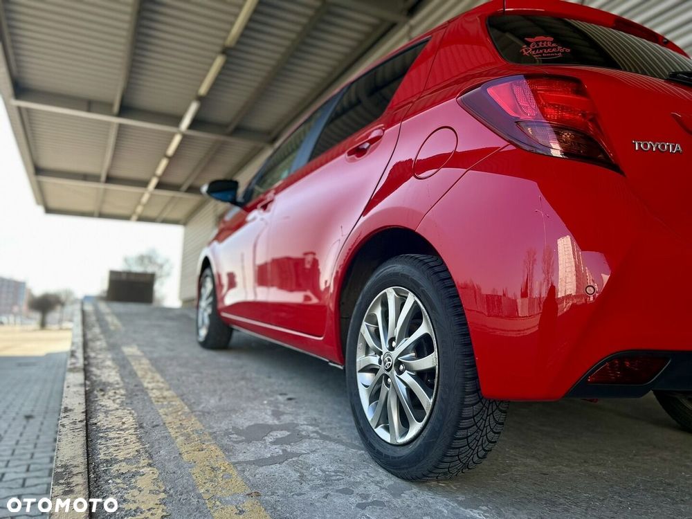 Toyota Yaris 1.33 Premium EU6 - 10