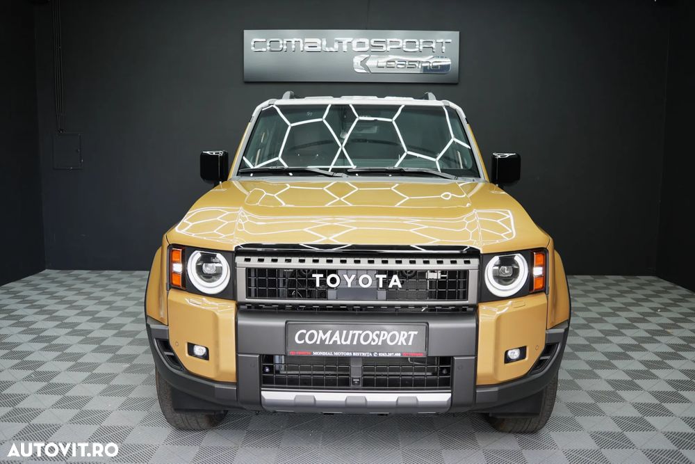 Toyota Land Cruiser - 2