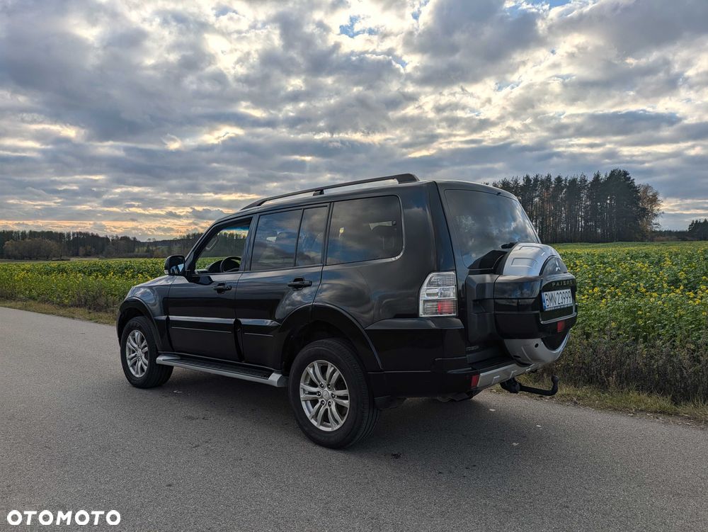 Mitsubishi Pajero - 7
