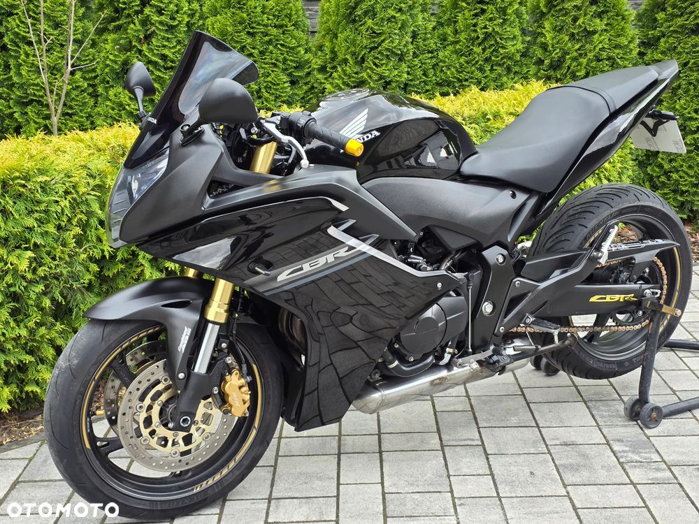 Honda CBR - 16