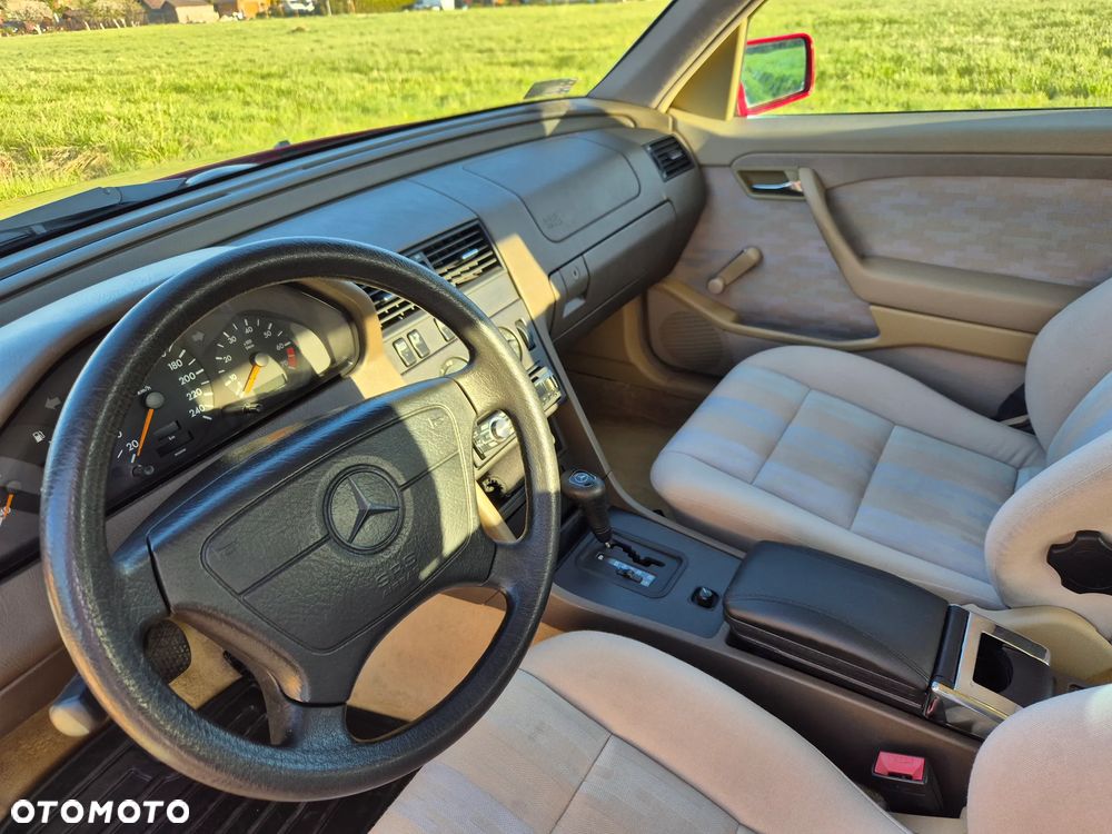 Mercedes-Benz Klasa C - 19