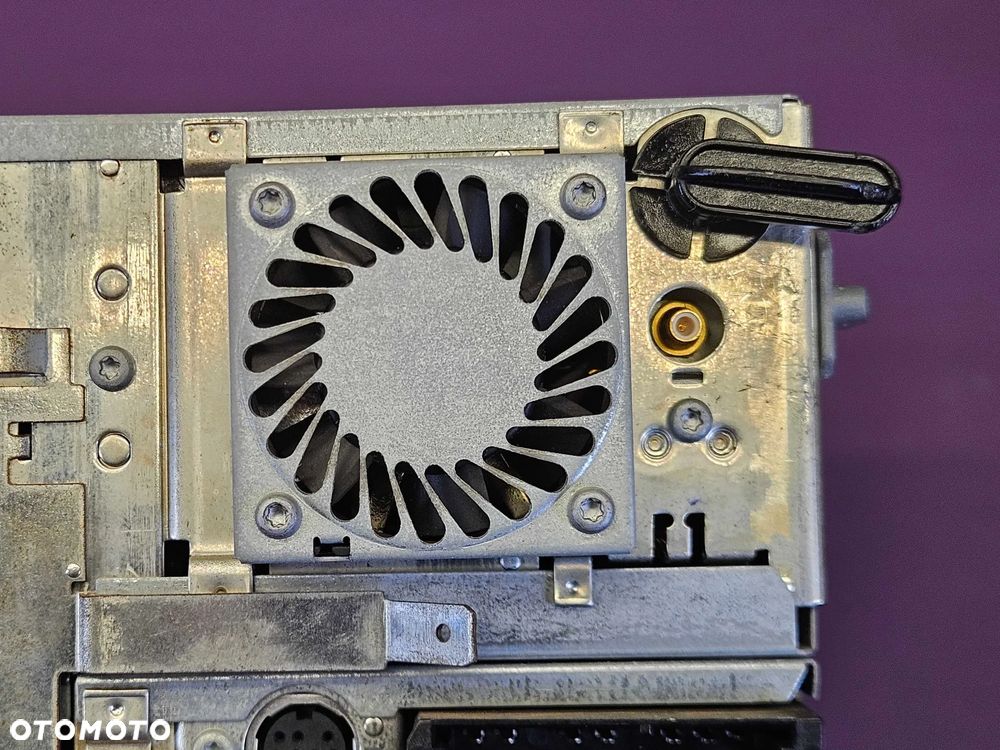 Radio 2 DIN Radioodtwarzacz 4B0035192K Blaupunkt Navigation Plus Audi A4 B6 B7 A6 C5 Ksiażka Kod - 36