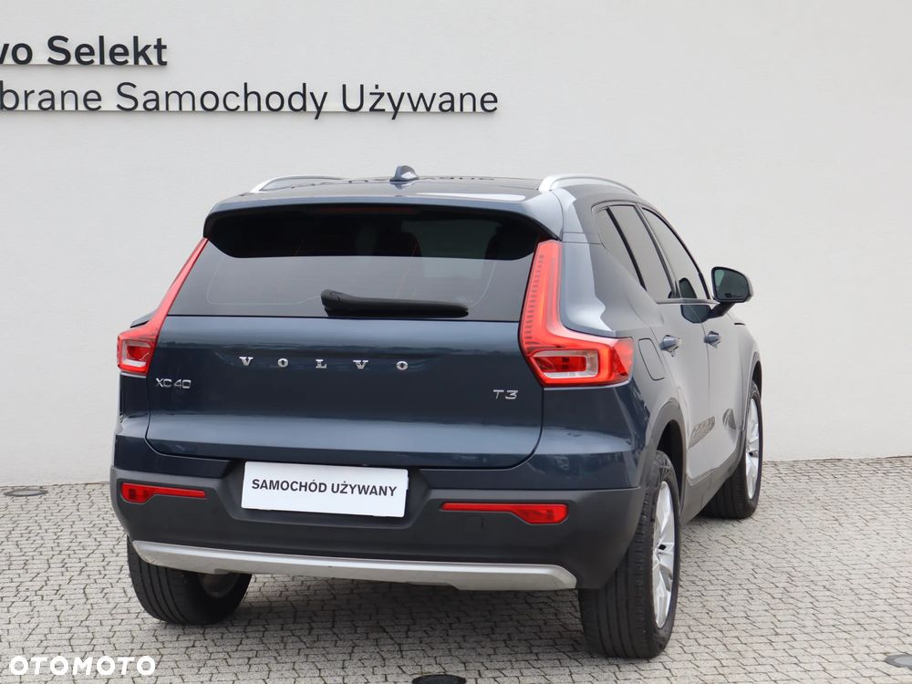 Volvo XC 40 T3 Momentum Pro - 5