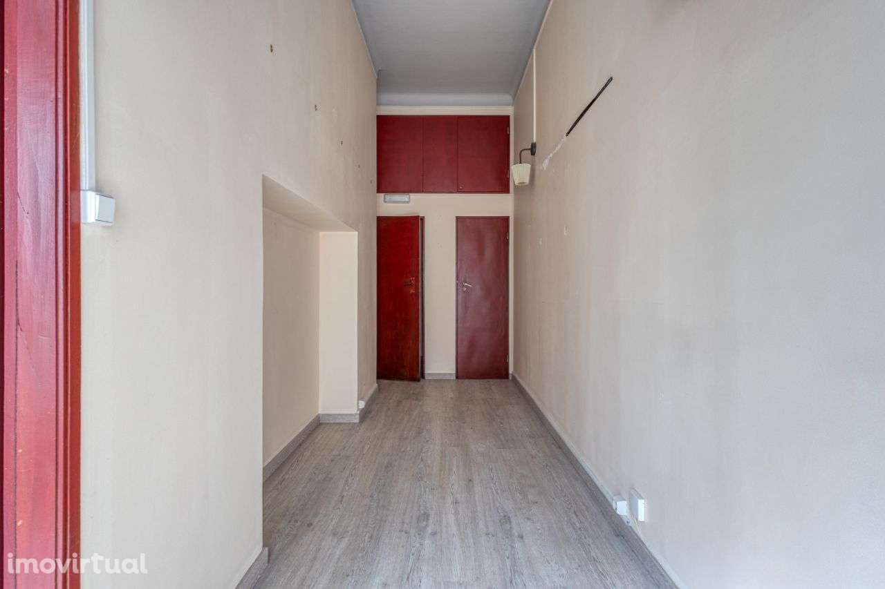 Prédio histórico à venda na Baixa do Porto - Grande imagem: 5/37