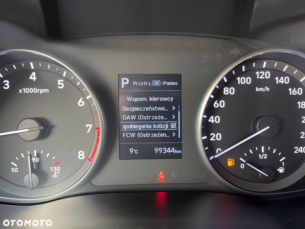 Hyundai i30 1.4 T-GDI Comfort DCT - 34