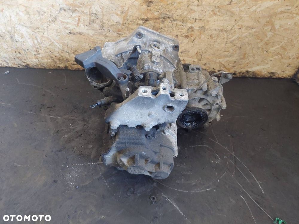 SKRZYNIA BIEGÓW AUDI A3 8P 2.0 FSI GLB MANUAL 6 BIEGÓW ID: 237070 - 3