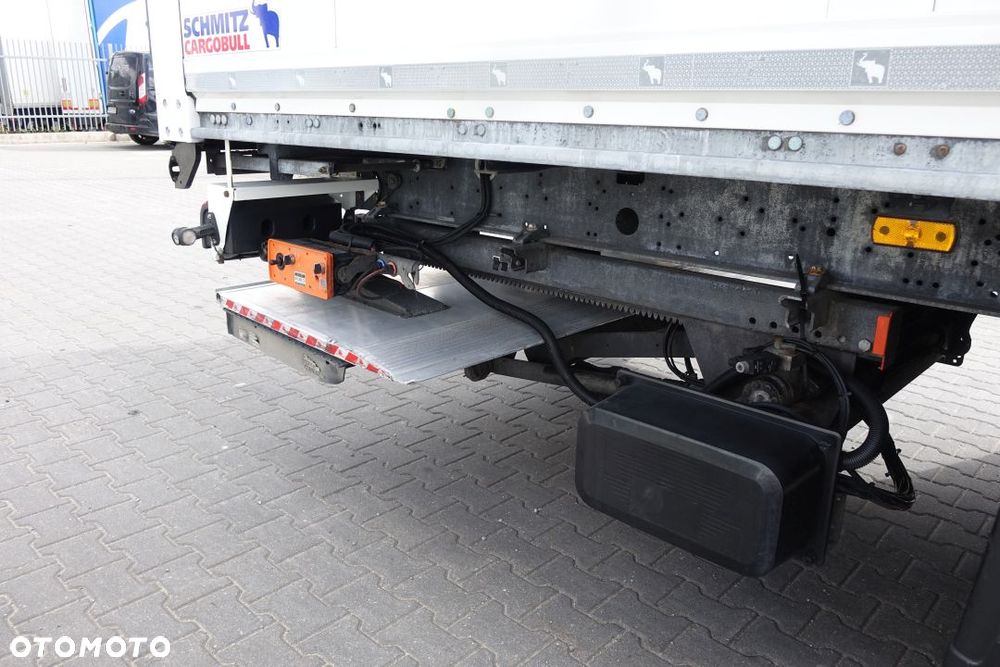 Schmitz Cargobull IZOTERMA / STANDARD / RAMA OCYNK / OSIE SCHMITZ / ROLETA / 2 OSIE PODNOSZONE / WINDA ZAŁADUNKOWA - 22