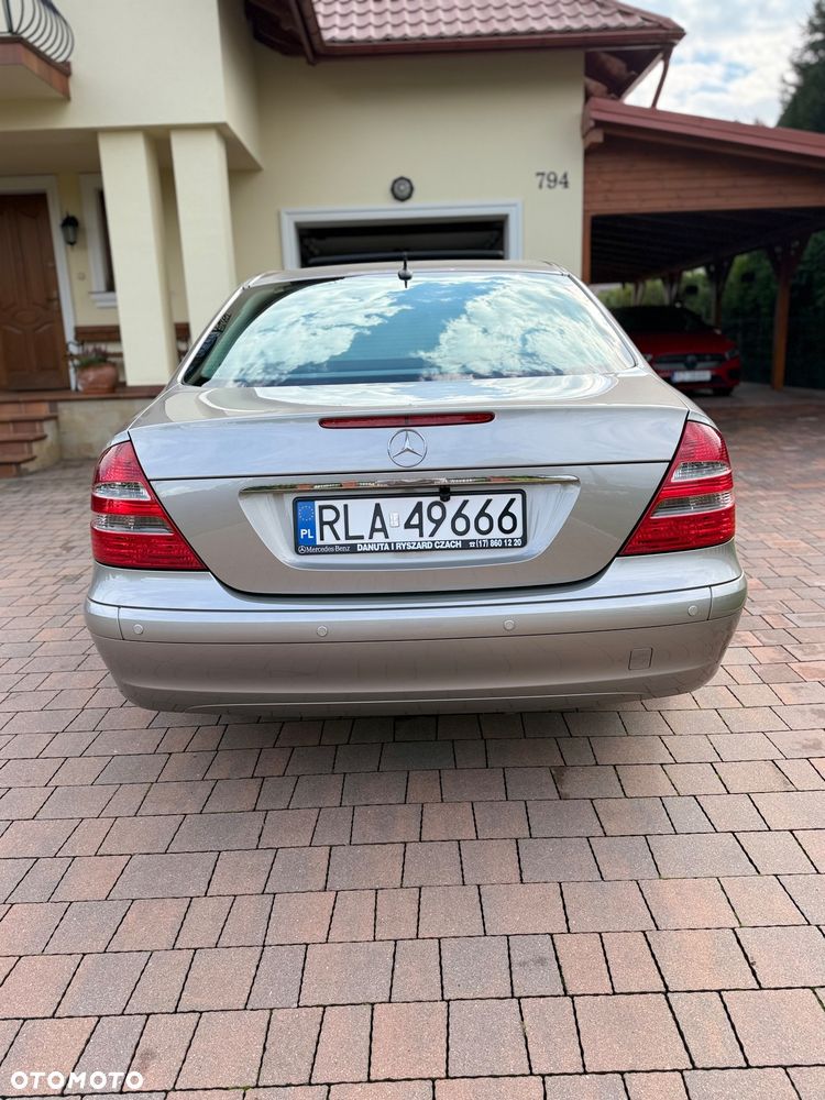 Mercedes-Benz Klasa E 200 Kompressor Classic - 5