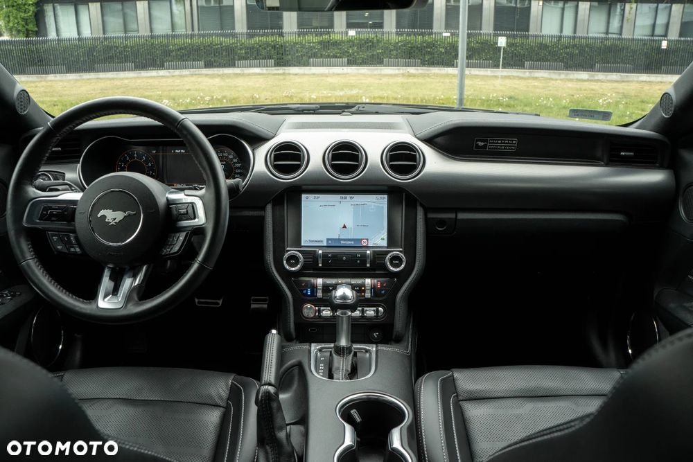 Ford Mustang - 3