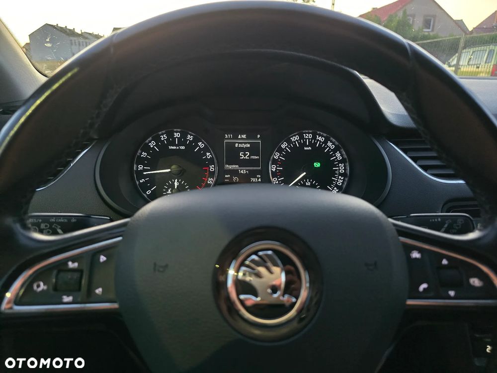 Skoda Octavia 1.6 TDI Ambition DSG - 6