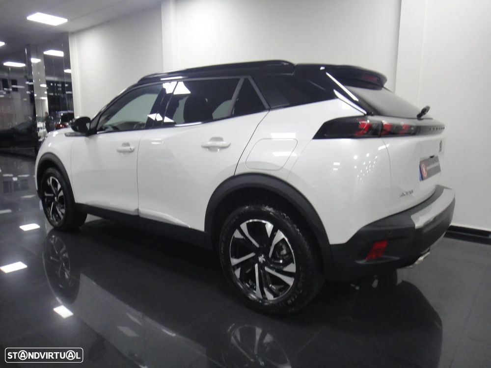 Peugeot 2008 PureTech 130 EAT8 GT - 6