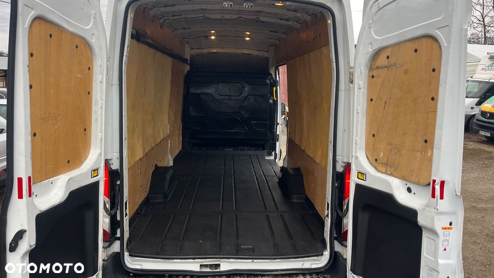 Ford TRANSIT MAX - 17