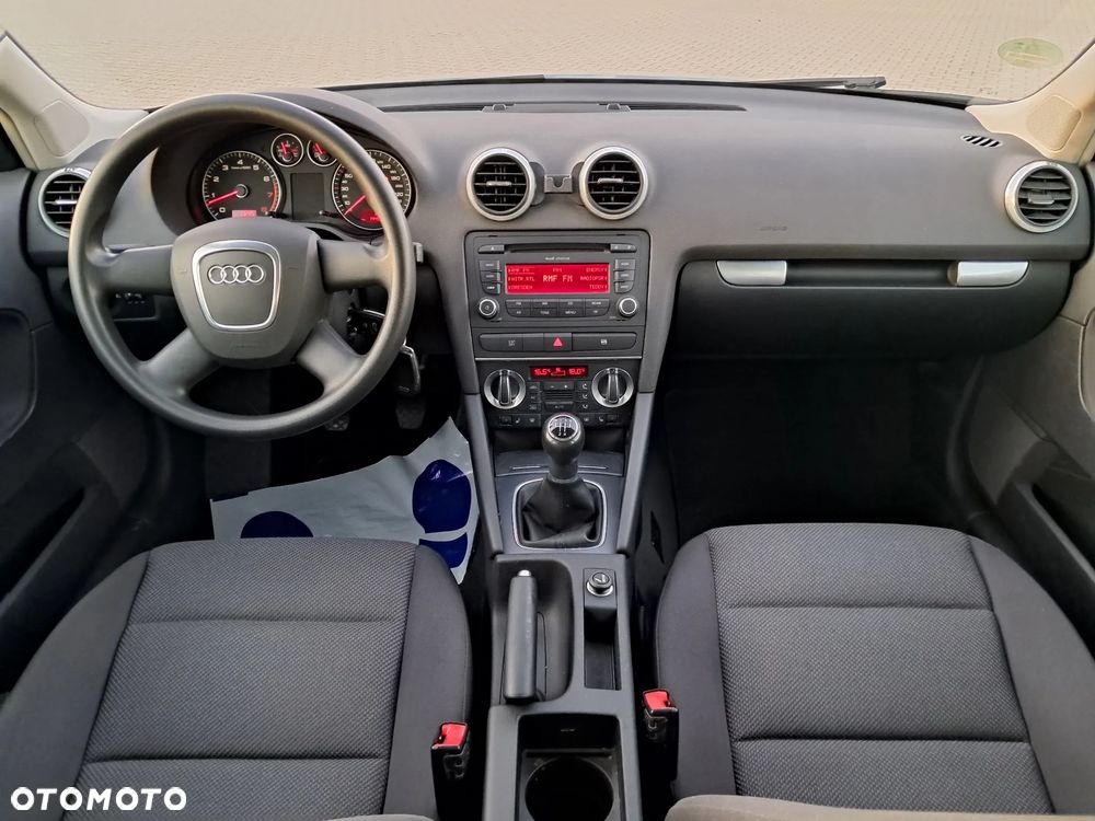 Audi A3 Sportback 1.6 Ambition - 19