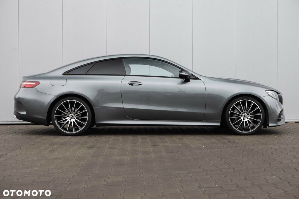 Mercedes-Benz Klasa E 200 9G-TRONIC - 12