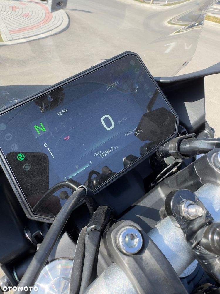 Yamaha MT - 19