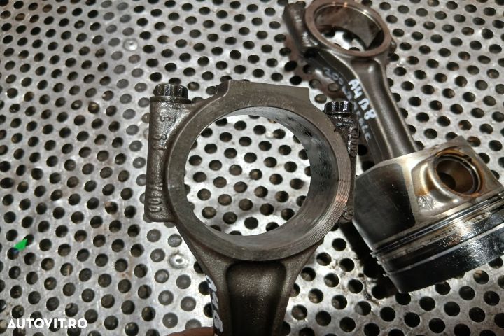 Piston motor 2.0 CGLC 2.0 CGLC Audi A4 B8/8K [2007 - 2011] Sedan 4-us - 3