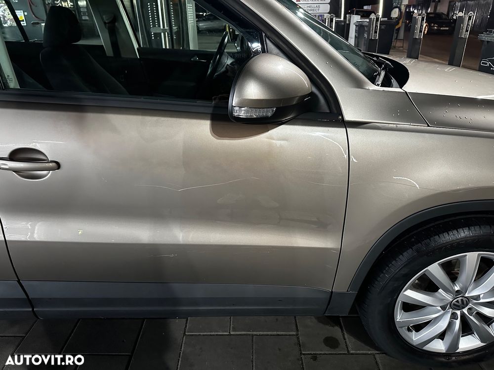 Volkswagen Tiguan - 11