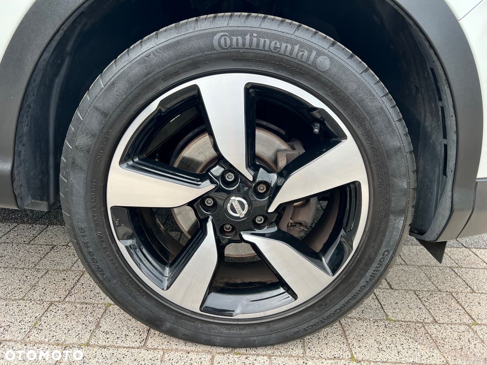 Nissan Qashqai 1.2 DIG-T TEKNA+ - 23