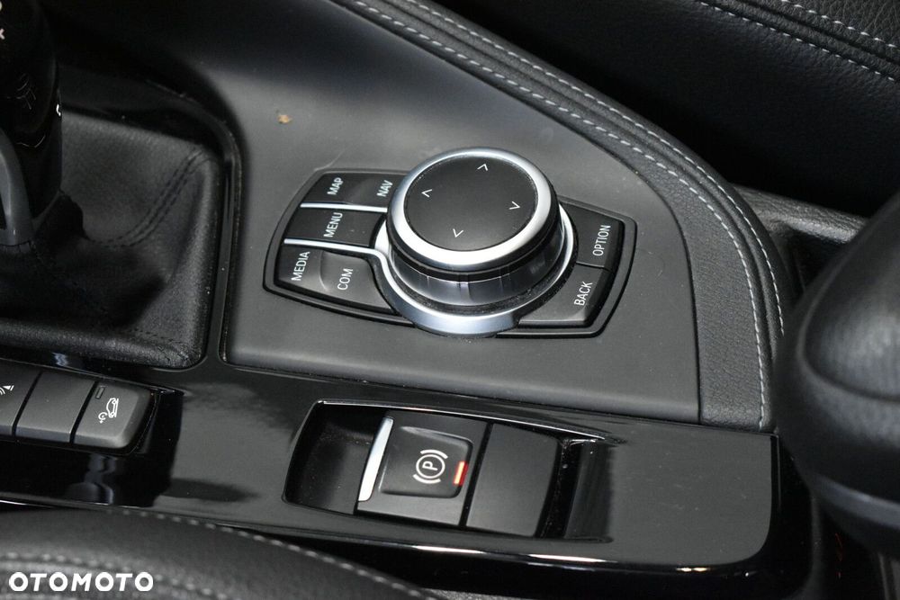 BMW X1 xDrive18d Sport Line - 20