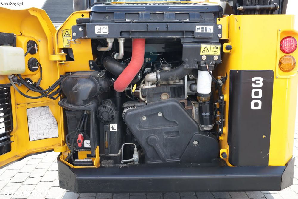 JCB 300 T4 Miniładowarka Skid steer - 33