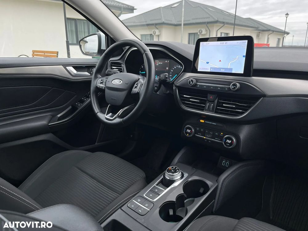 Ford Focus 1.5 EcoBlue Titanium Business - 8