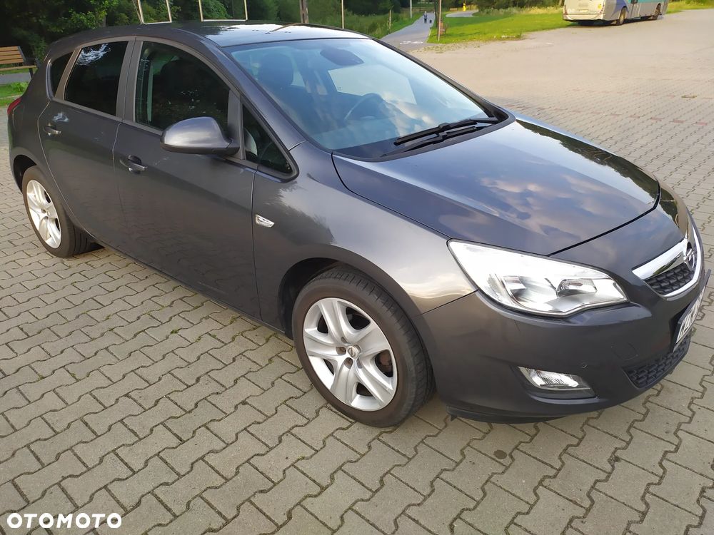 Opel Astra 1.4 Turbo Cosmo - 26