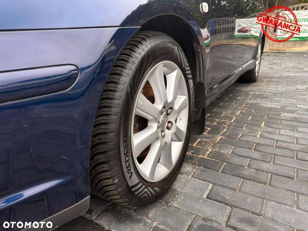 Toyota Avensis - 30