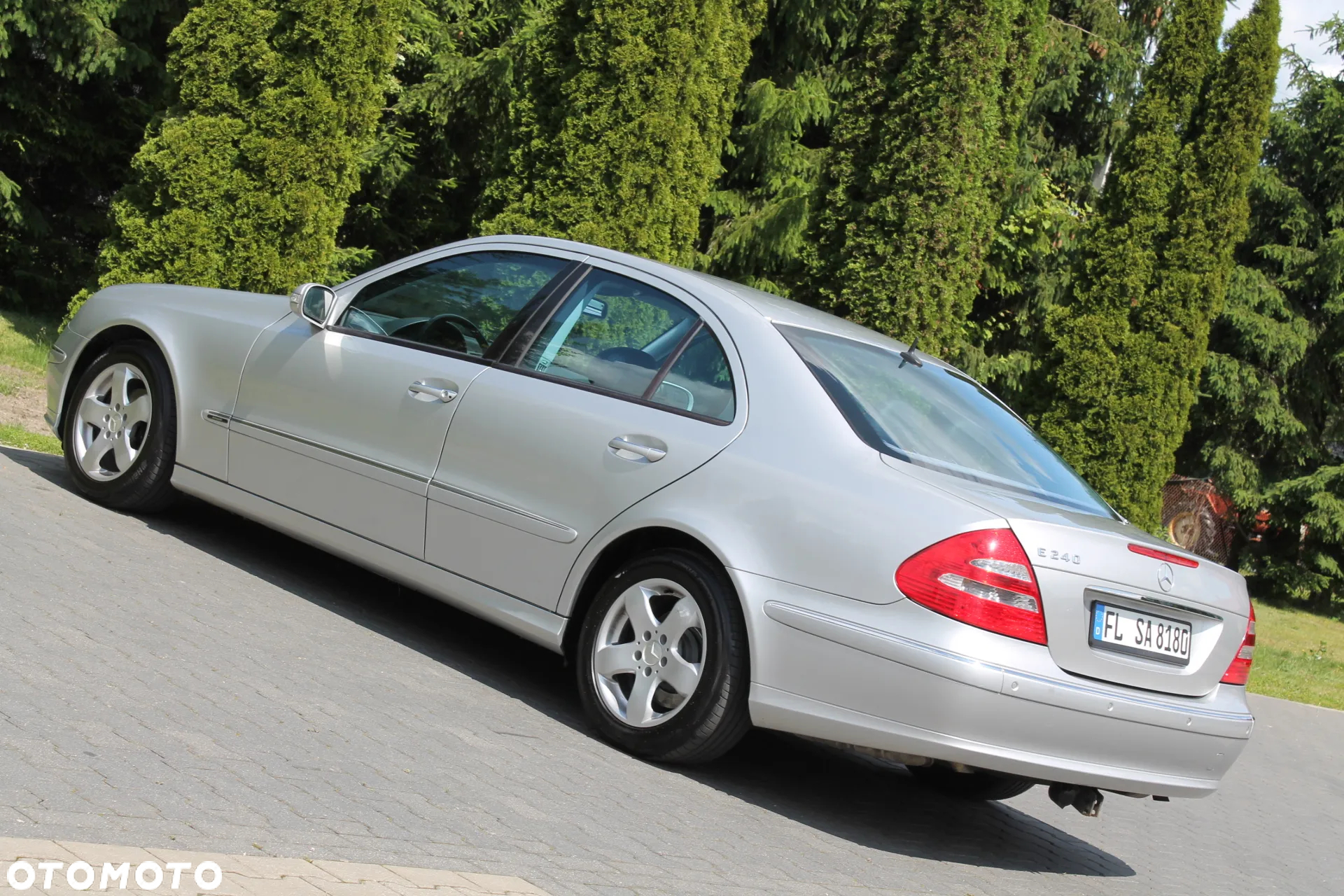 Mercedes-Benz Klasa E 240 4-Matic Avantgarde - 14