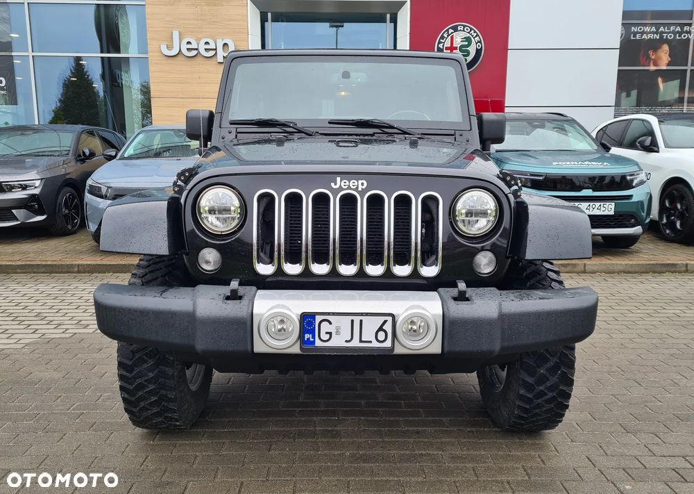 Jeep Wrangler 3.6 Unlim Sahara - 2