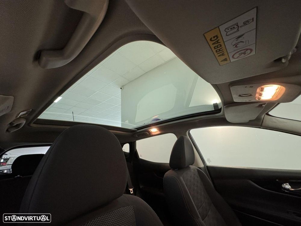 Nissan Qashqai 1.5 dCi N-Connecta - 14
