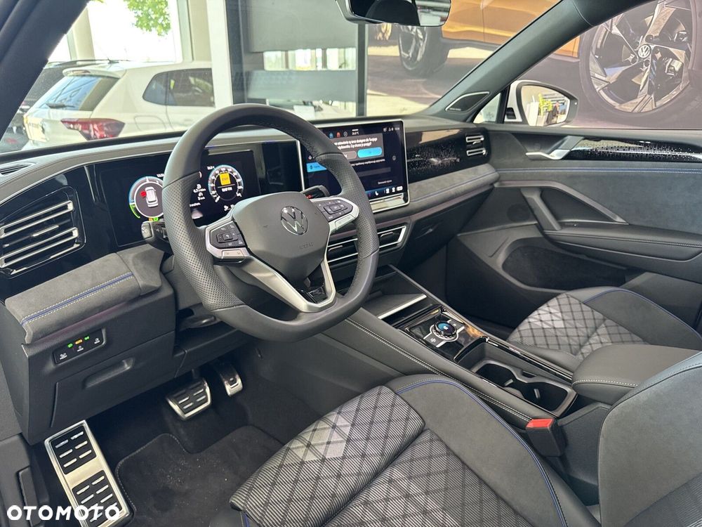 Volkswagen Tiguan - 10