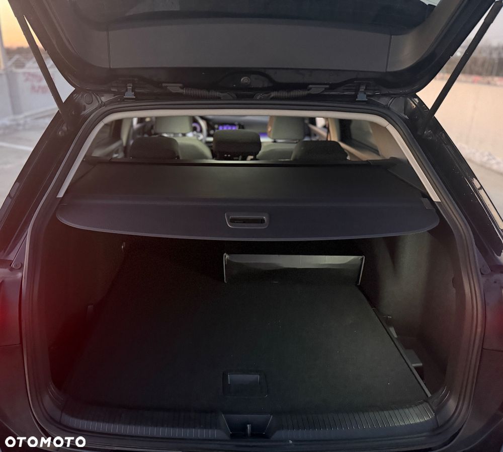 Volkswagen Golf - 23