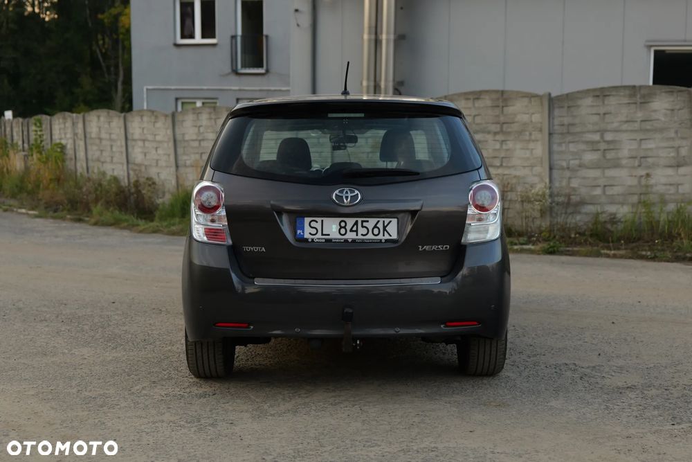 Toyota Verso 1.8 Sol EU5 7os - 9