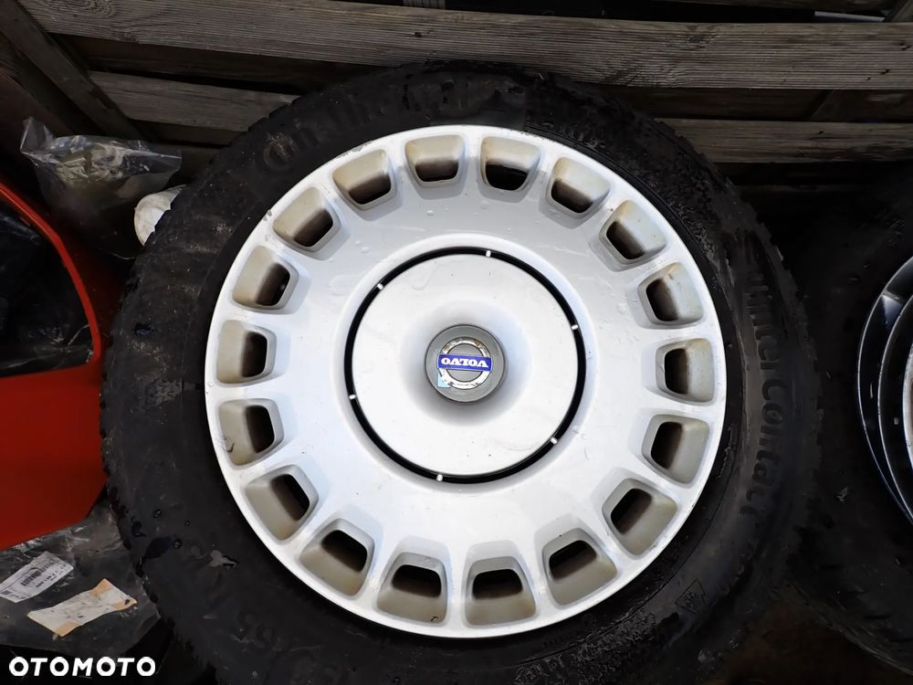 KOMPLET OPONY ZIMOWE I KOŁPAKI 15 CALI VOLVO V40 V50 5X108 - 1