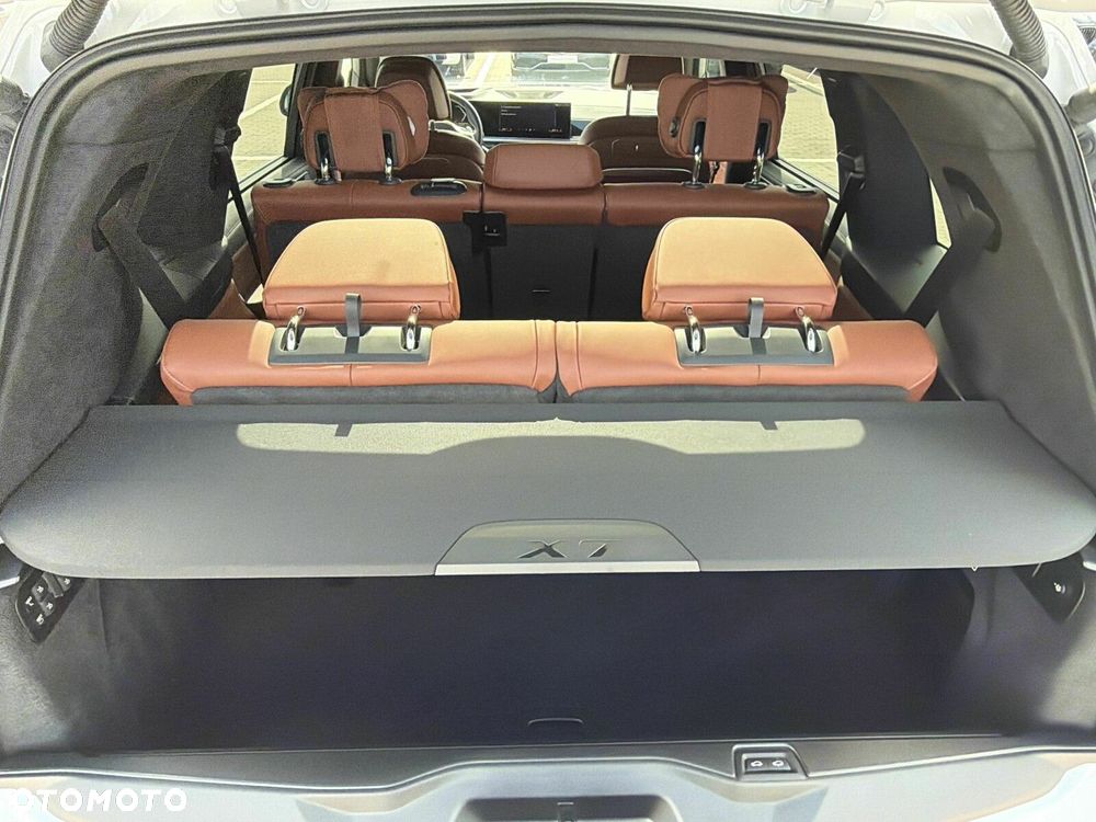 BMW X7 - 30
