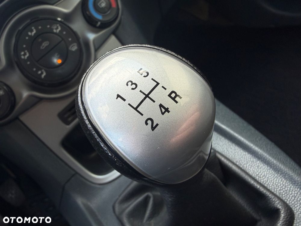 Ford Fiesta 1.25 Trend - 30