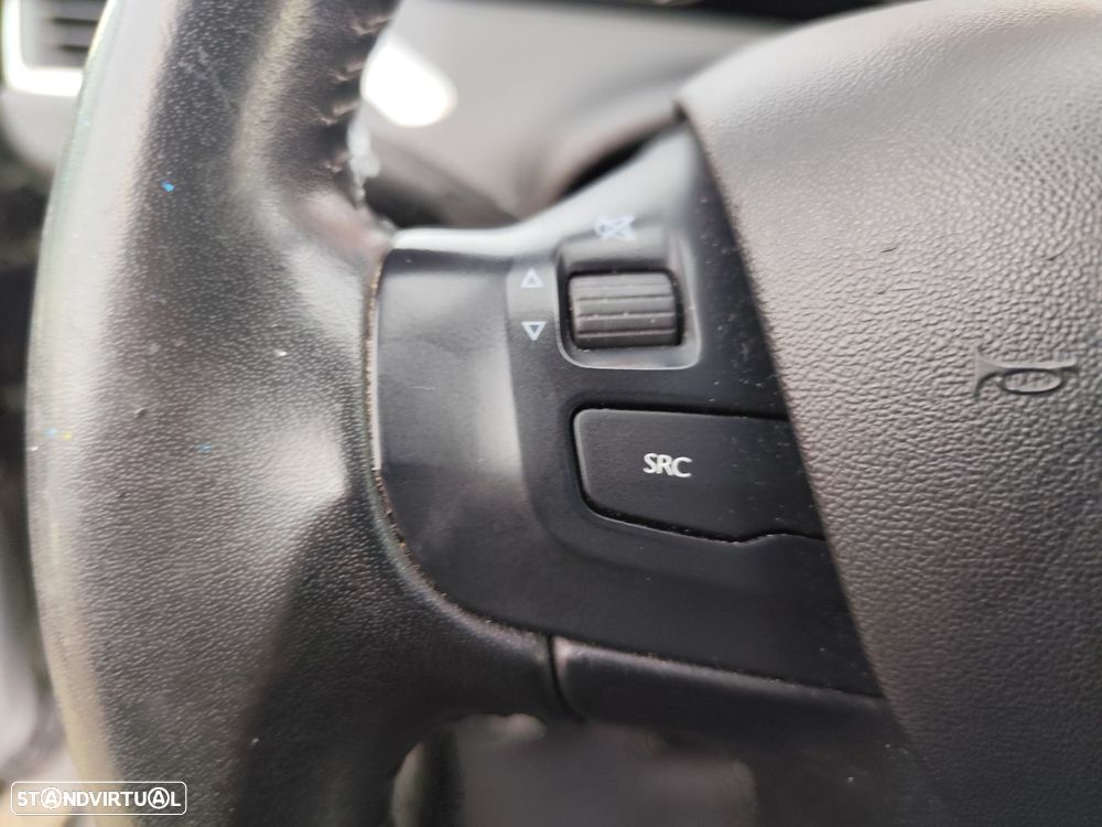 Peugeot 2008 1.5 BlueHDi Active - 22