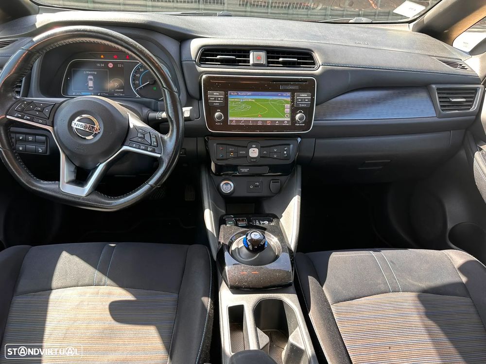 Nissan Leaf 40 kWh Acenta - 29