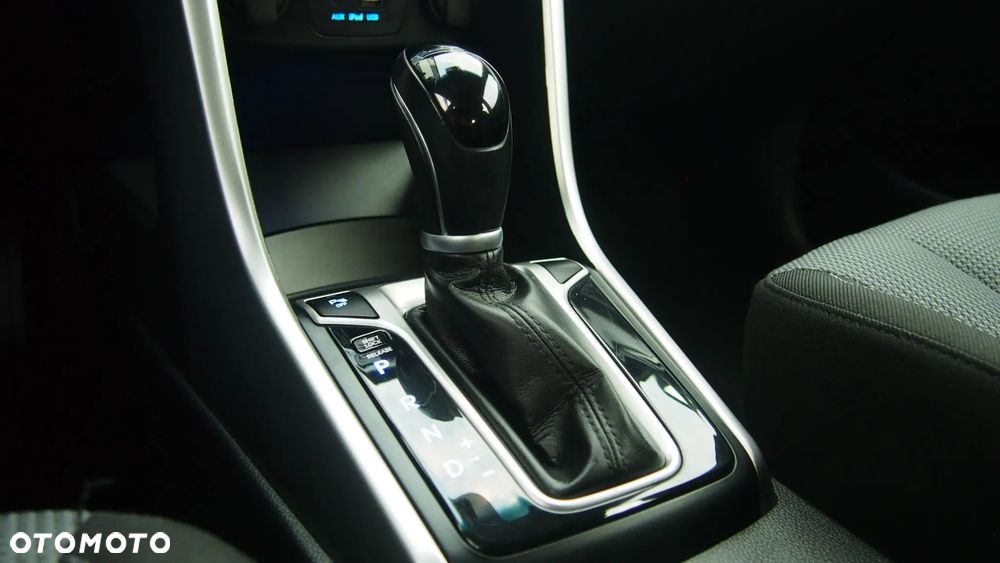 Hyundai i30 1.6 CRDi Automatik Style - 33