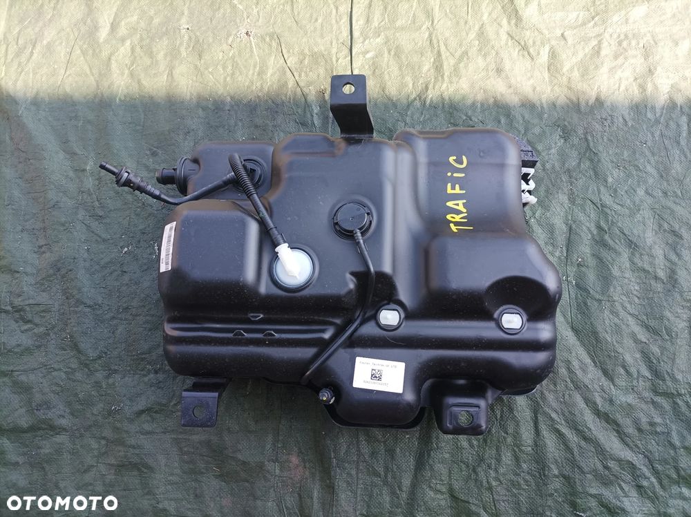 Renault Trafic III 1,6 DCI zbiornik AdBlue 93458907 - 1