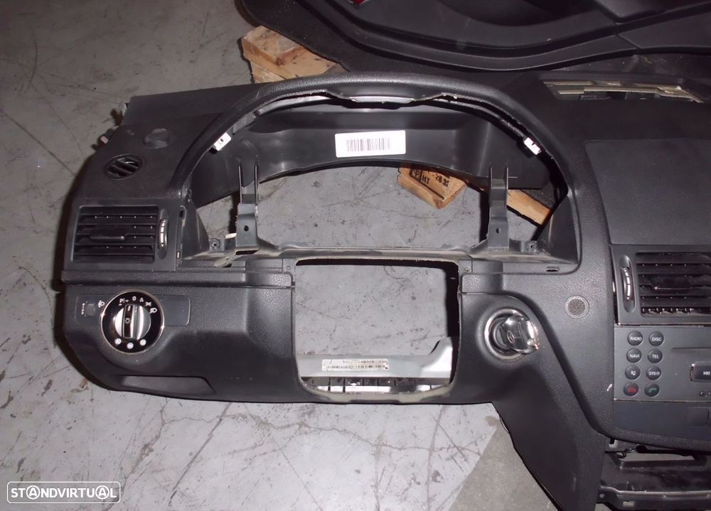 Interiores Mercedes Benz C 220 - 19